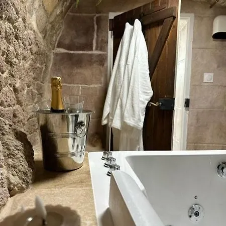 Holiday home Parenthese Entre Foret Et Chateau